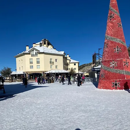 Alpino Plaza De Andalucia A Pie De Pistas